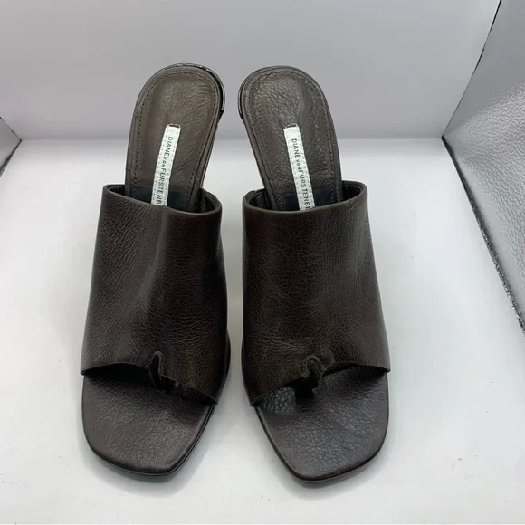 Diane Von Furstenberg heels flip flop open toe Women's Brown 9M Made in Italy - Picture 2 of 8